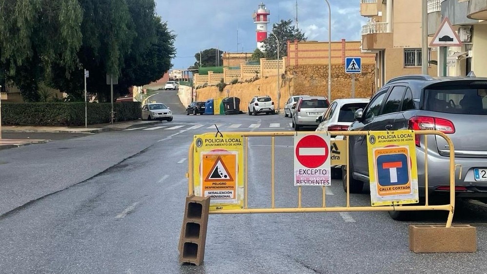 El Ayuntamiento de Adra registra una veintena de incidencias por el temporal de carácter leve