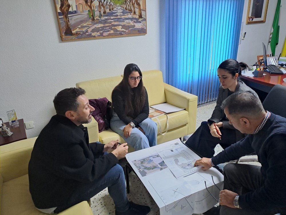 La Mojonera inicia la remodelación integral de su casco urbano