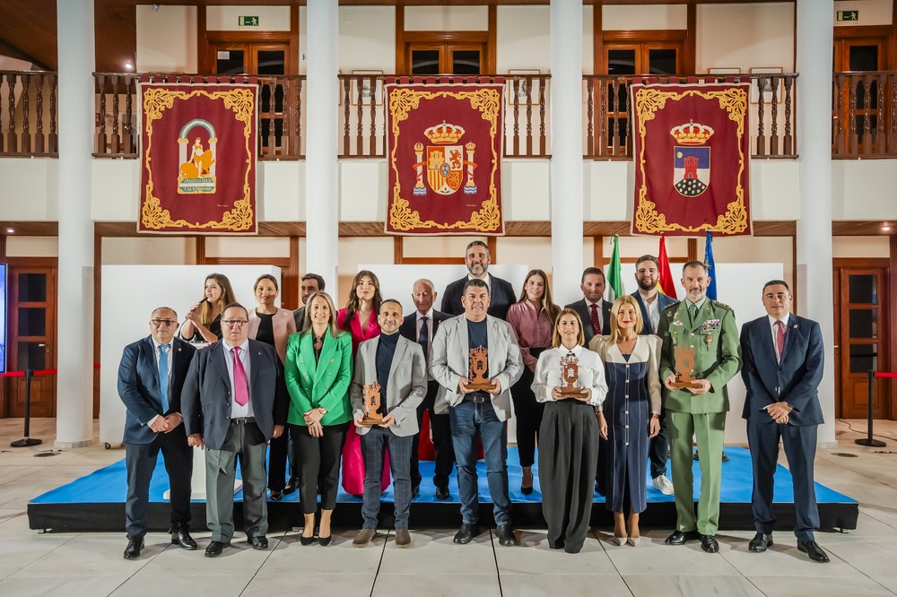 La Desértica, Cabaret Festival, Alfonso Viñuela de C.D Galosport y Jesús Fajardo de Lhumus, premios Castillo de Las Roquetas
