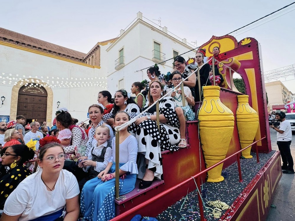 El Ayuntamiento de Dalías saca a licitación el suministro de carrozas para los eventos de todo el año