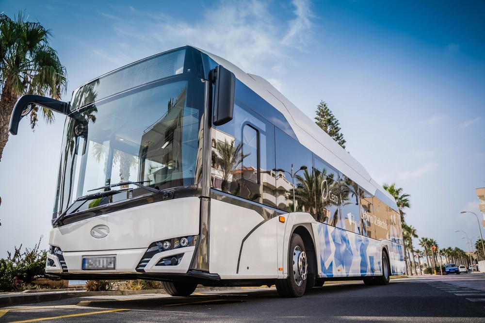 Roquetas de Mar adjudica el suministro de cuatro autobuses eléctricos para el servicio de transporte urbano