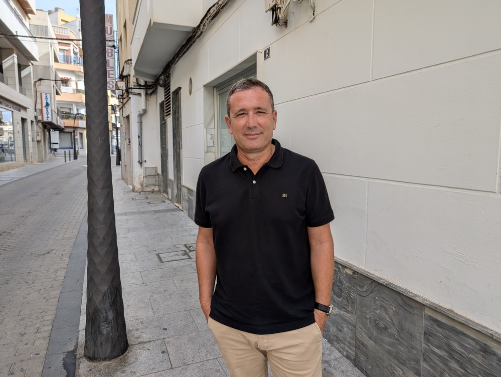 El socialista Rafael Torres insta a la Junta a reforzar el personal del Registro Civil de Roquetas
