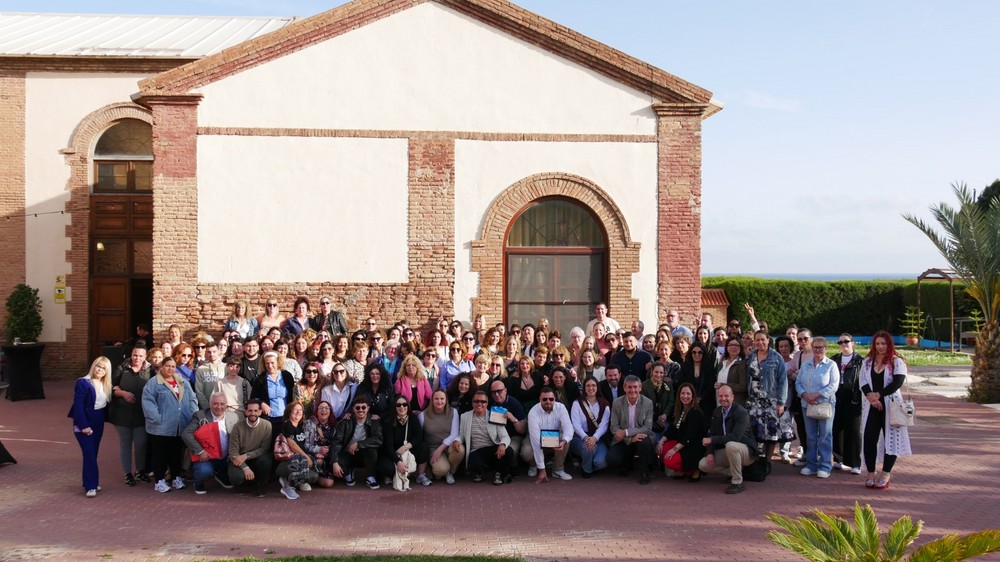 Adra celebra su tradicional merienda en homenaje a los y las auxiliares del Servicio de Ayuda a Domicilio