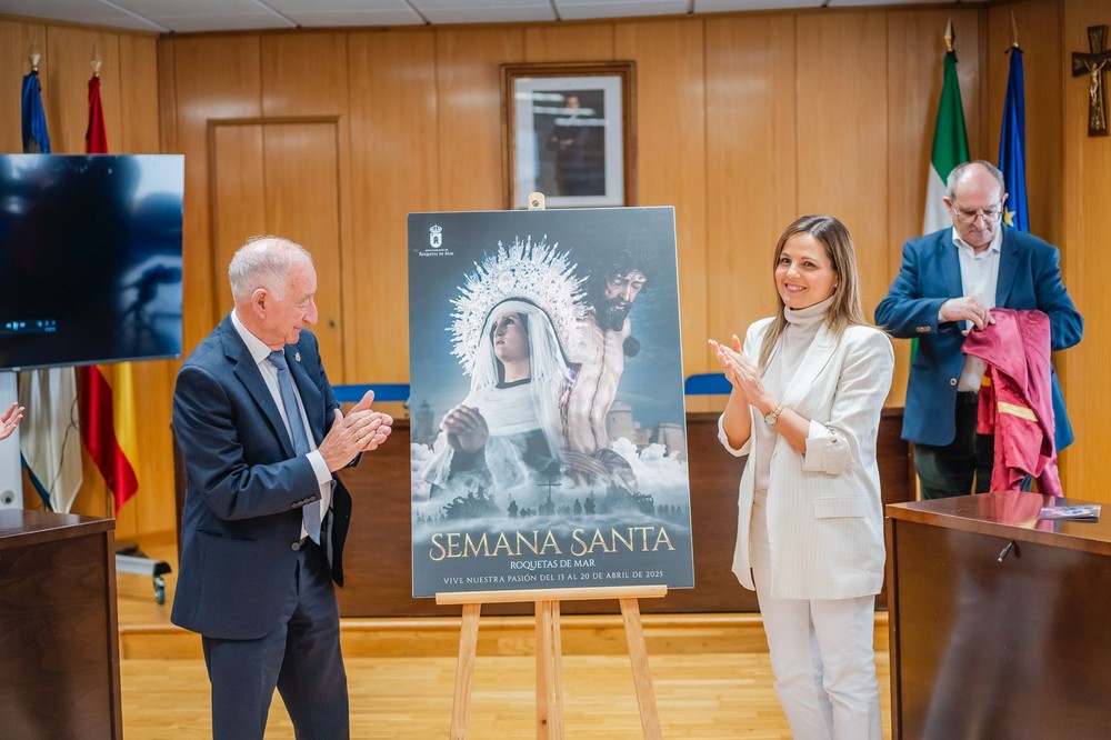 Roquetas presenta el cartel anunciador y la programación de la Semana Santa 2025 ‘Vive Nuestra Pasión’
