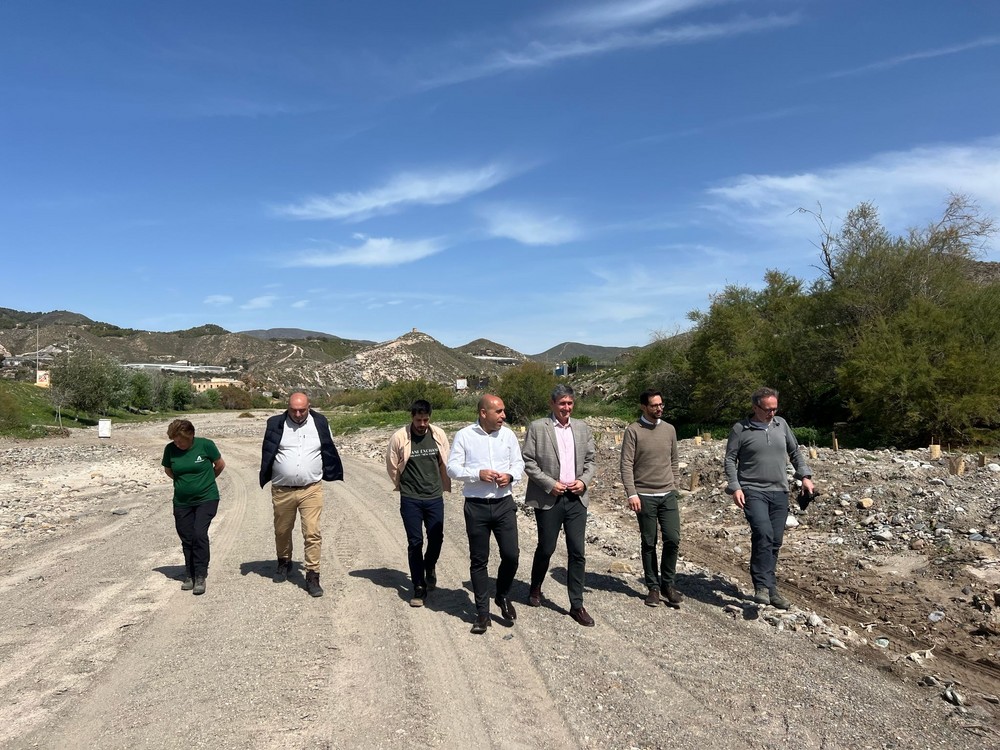 La Junta ultima los trabajos de restauración del río Adra con una inversión de 400.000 euros