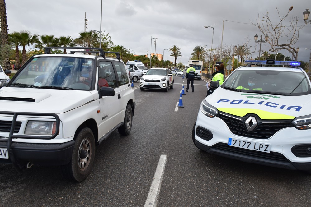 El Ayuntamiento de Vícar echa el freno al exceso de velocidad en el municipio con controles de tráfico