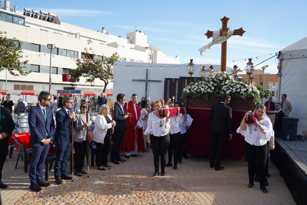 Ejido Norte concluye sus fiestas con la procesión de la Santa Cruz y la Misa rociera