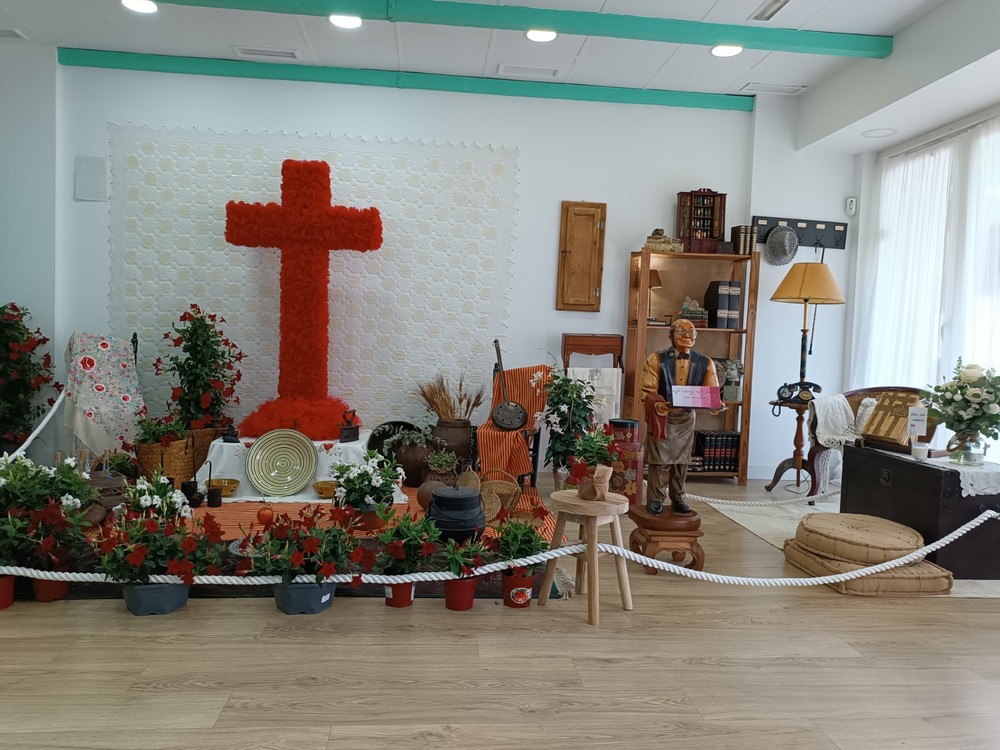 El Concurso de Cruces de Mayo premia el esfuerzo y la dedicación por mantener vivas las tradiciones