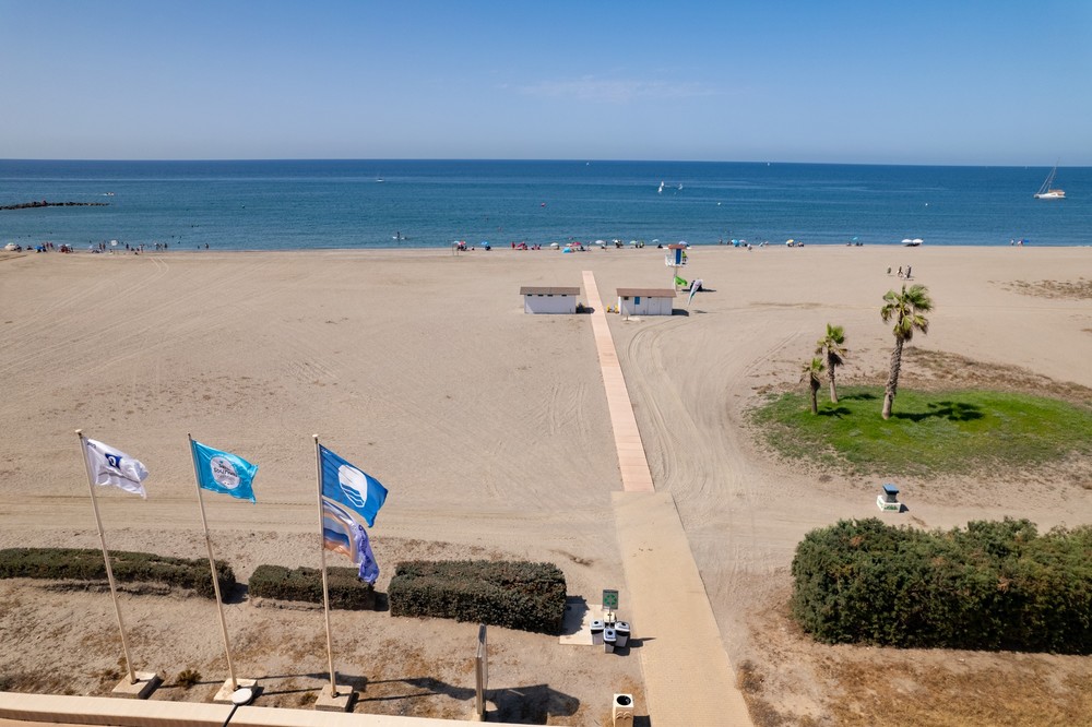 El Ejido renueva sus cuatro banderas azules para Levante Almerimar, Poniente Almerimar, San Miguel y Balerma