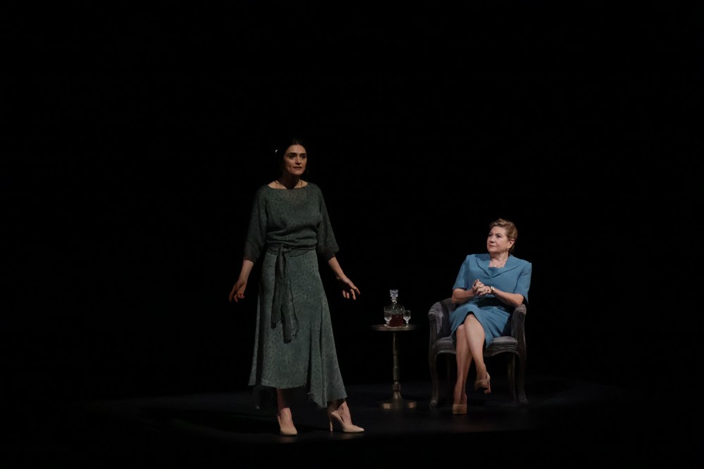 Malditos Tacones pisa fuerte sobre las tablas del Teatro Auditorio ejidense