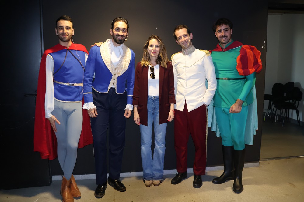 El 48 Festival de Teatro de El Ejido vive un domingo de comedia con ‘Ya me has tocado el cuento’