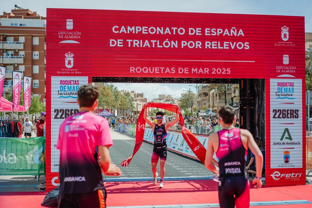 CEA Bétera femenino y Cidade de Lugo Fluvial masculino ganan el Campeonato de España de Triatlón por Relevos en Roquetas