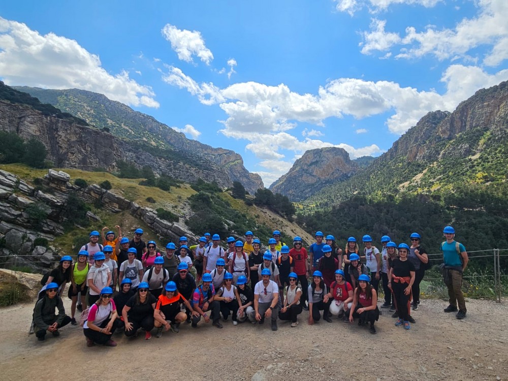 Continúa el programa ‘Adra en la Senda’ con el Caminito del Rey del que han disfrutado medio centenar de personas