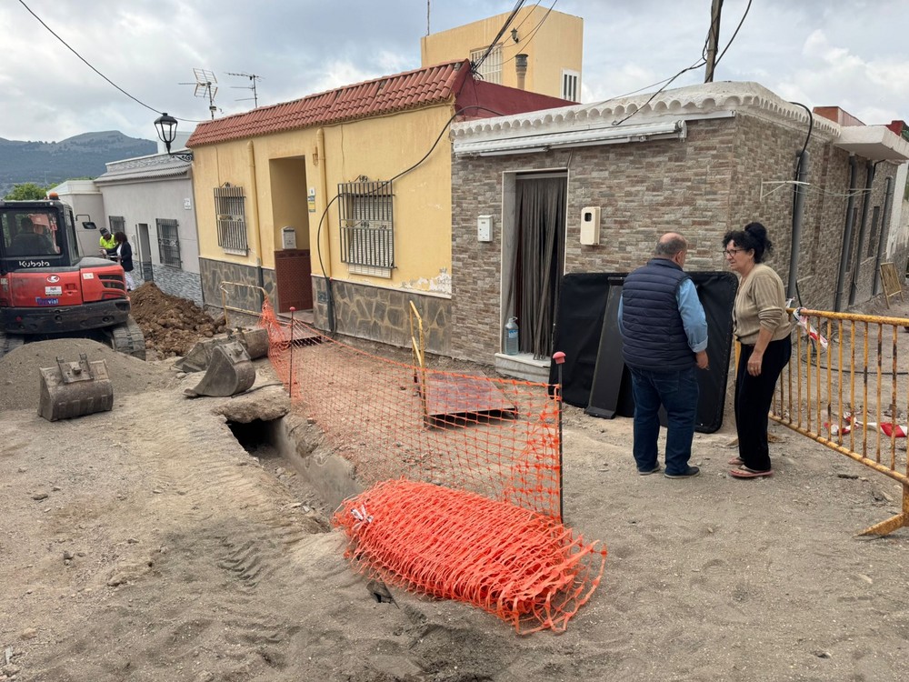 Avanzan a buen ritmo las obras en distintas calles y rincones de Dalías
