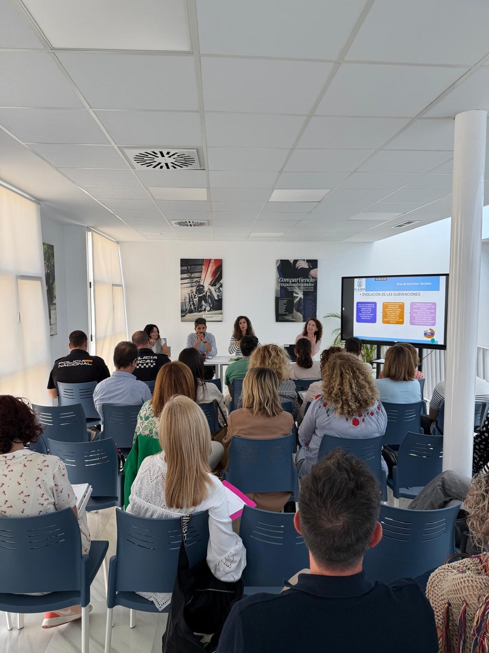 Servicios Sociales promueve talleres de refuerzo educativo y aula de convivencia para prevenir el absentismo escolar