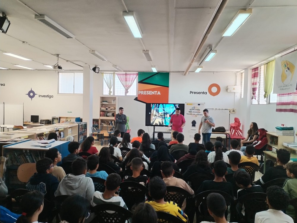 CODENAF Almería impulsa la sensibilización sobre el autismo en el CEIP Virgen de la Paz de Vícar