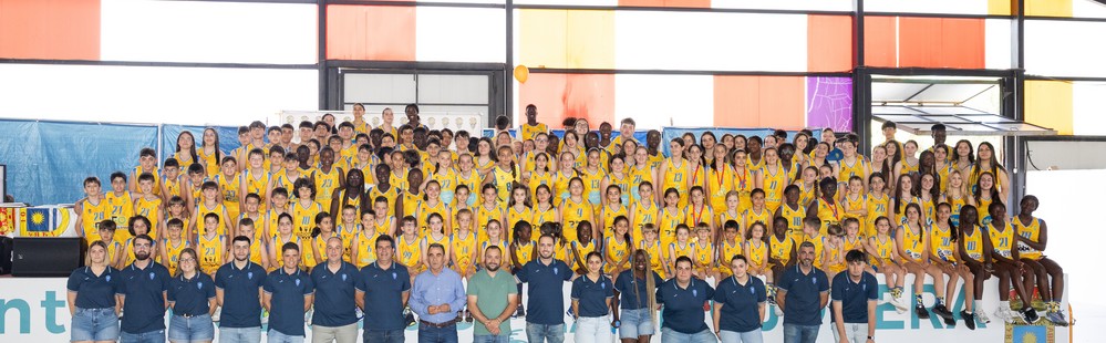 El Club Baloncesto La Mojonera presenta a sus equipos de la temporada 2024 2025 en una jornada de convivencia