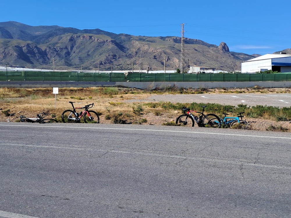 Atropello múltiple a un grupo de ciclistas junto a la A-7
