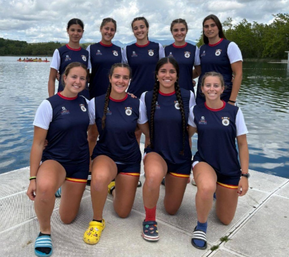 Sara Naboni, bronce en el Europeo sub-19 con el 8 con timonel del combinado nacional
