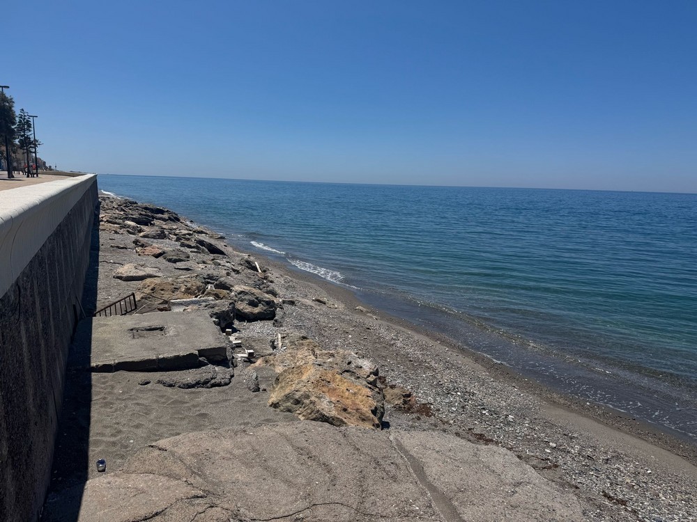 Góngora reclama la publicación del proyecto de actuación en la Playa de Balerma anunciado por el subdelegado de Gobierno