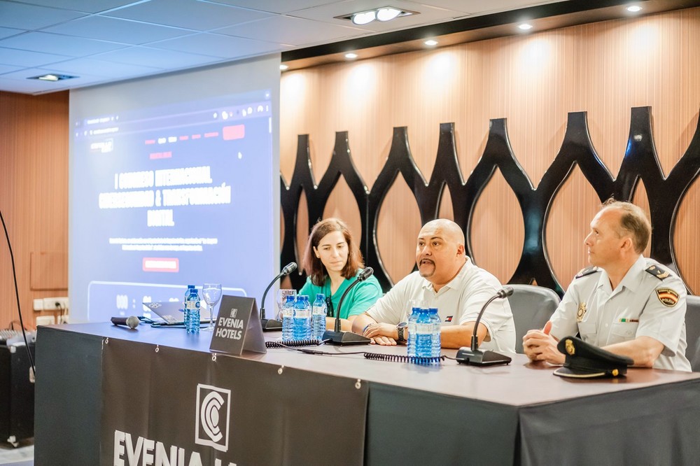 El arranque del proyecto Roquetas.online posiciona a la ciudad como referente nacional en ciberseguridad