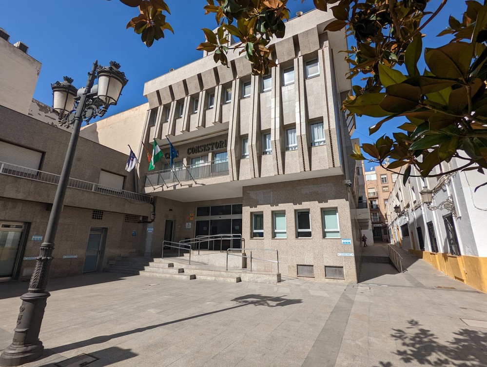 El Ayuntamiento de Roquetas de Mar lidera el pago a proveedores en España por segundo mes consecutivo