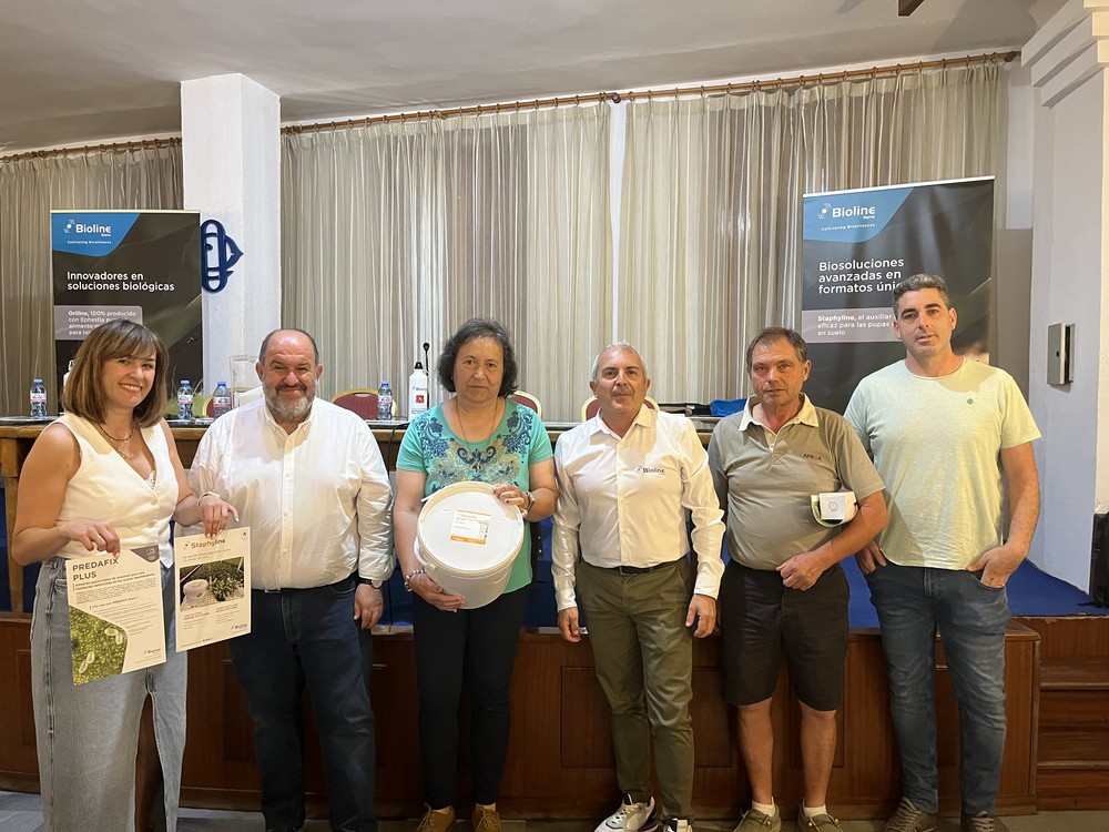 Más de 100 profesionales acuden al primer foro sobre control biológico en pimiento temprano de Dalías