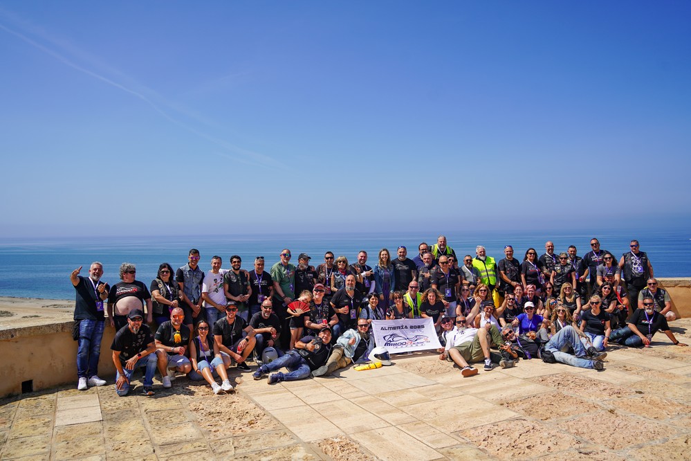 VIII Encuentro nacional M1800RIDER en el entorno del Castillo de Guardias Viejas