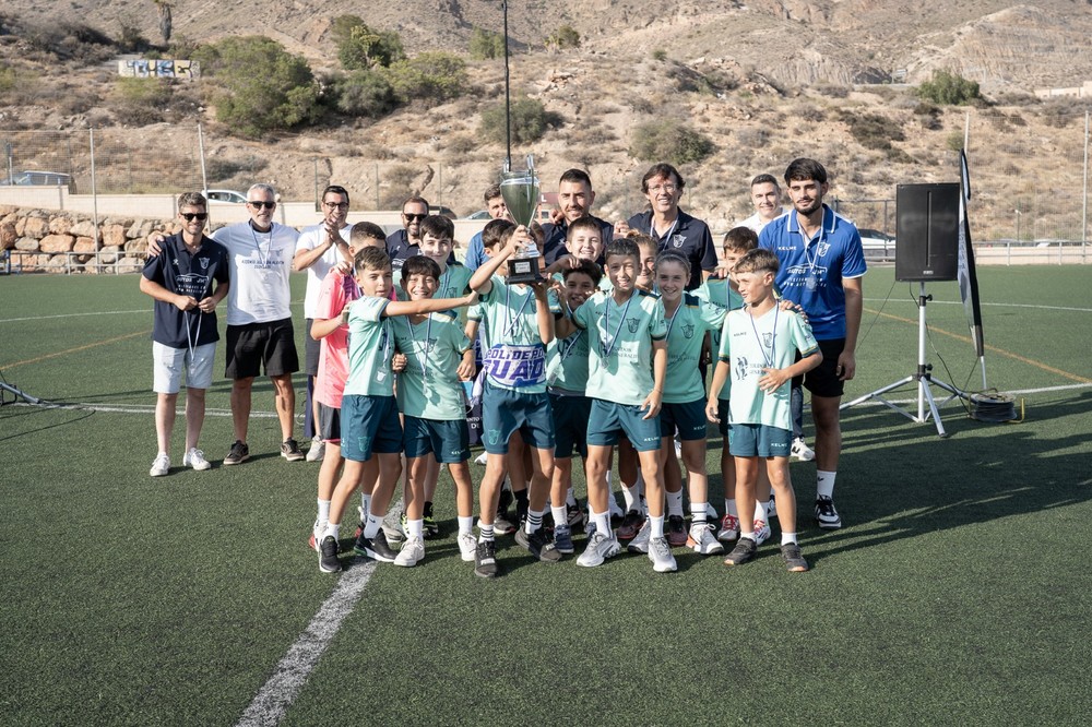 El Polideportivo Aguadulce cierra una temporada histórica con más de 480 jugadores