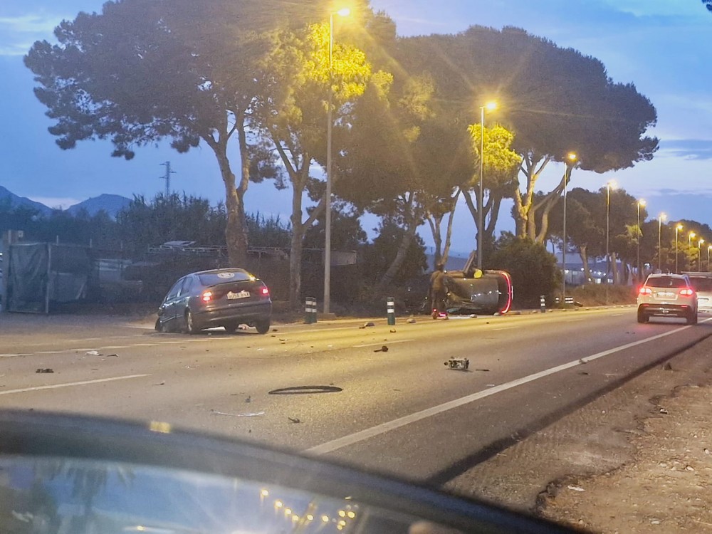 Complicada mañana para el tráfico en el Poniente almeriense