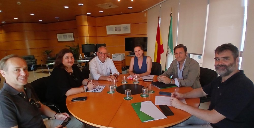 El Consorcio de Transportes refuerza las frecuencias de autobús en La Envía Golf