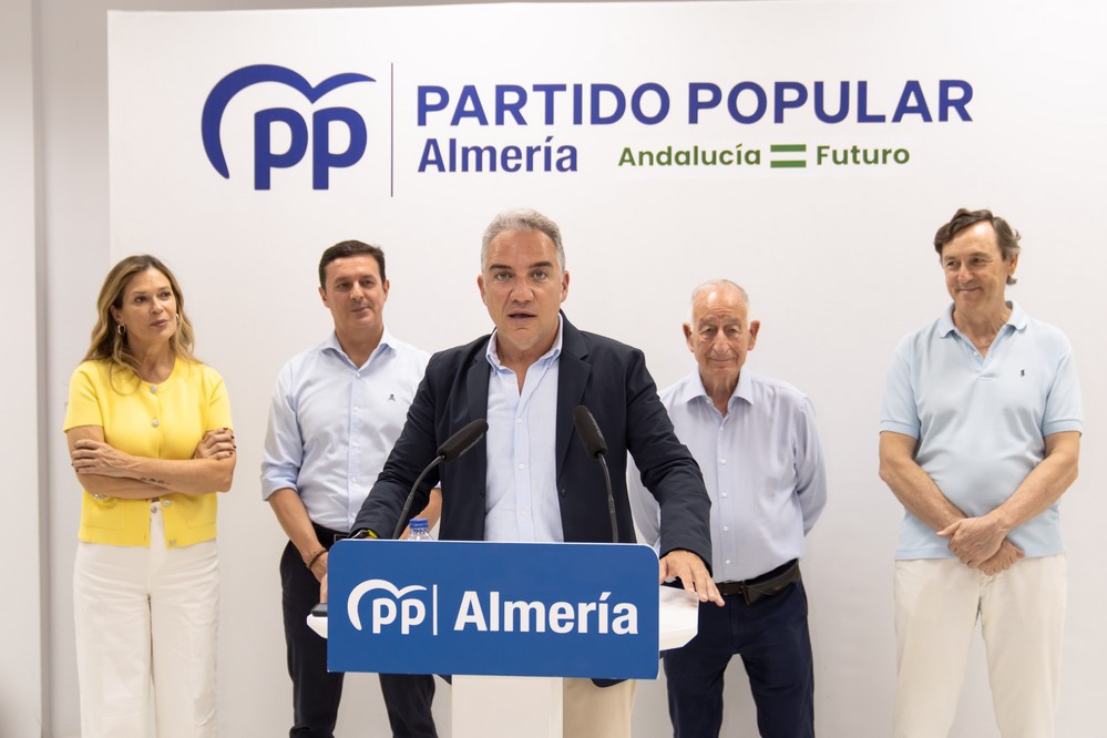 Bendodo pide al Gobierno un nuevo cuartel y más efectivos de las Fuerzas y Cuerpos de Seguridad del Estado para Roquetas de Mar