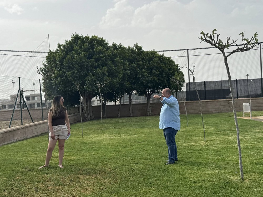 La Piscina Municipal de Dalías se prepara para la temporada de verano 2025