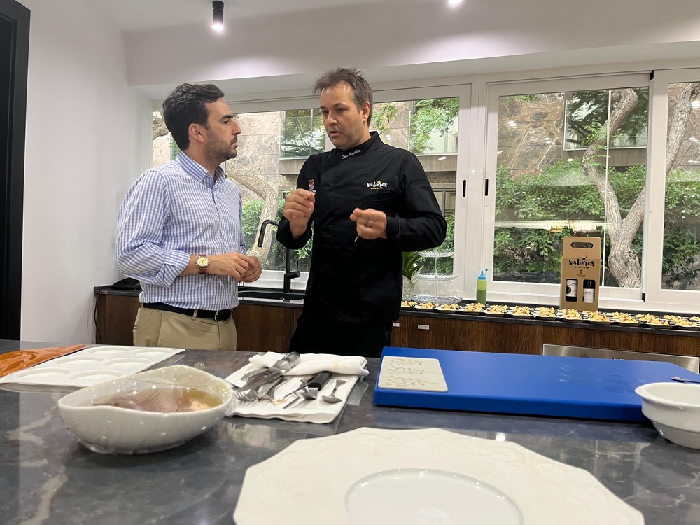 ‘Sabores Almería’ pone en valor los productos almerienses con un showcooking en su espacio gastronómico