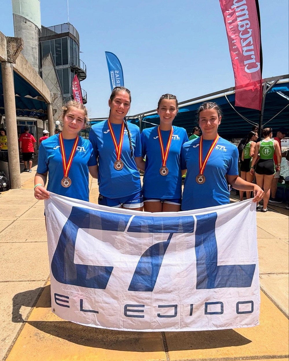 Tiempo Libre se cuelga dos bronces en el Campeonato de España de Remo Olímpico