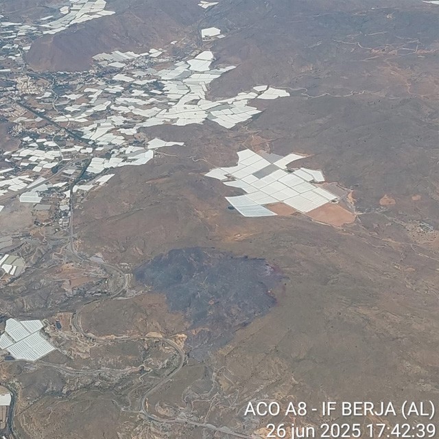 Declaran controlado el incendio forestal de la carretera entre Berja y Adra