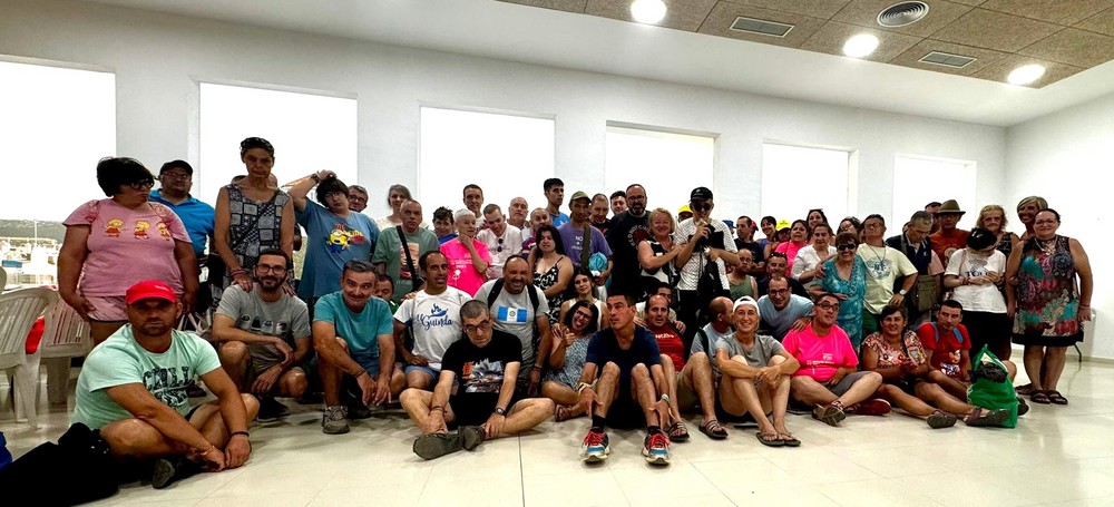 La asociación ASPRODESA despide el curso con una jornada de convivencia en Almerimar