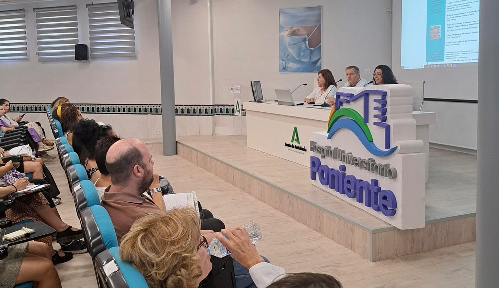 El Hospital Universitario Poniente organiza una sesión de acogida para profesionales de nueva incorporación