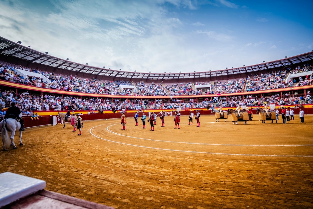 Gabriel Amat mantiene los toros en Santa Ana como emblema de España
