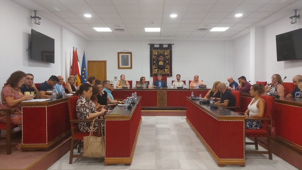 Unanimidad en Adra para apoyar la reivindicación de JUCIL sobre el refuerzo de efectivos en la ciudad