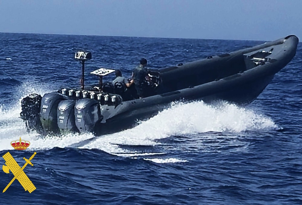 Desmantelan un punto de narcogasolineras en aguas cercanas a la costa del Poniente