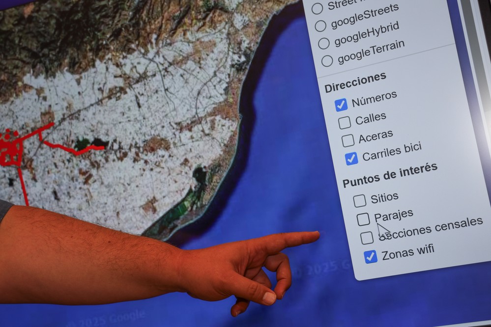El Ejido estrena callejero digital con las nuevas zonas WIFI repartidas por todo el municipio