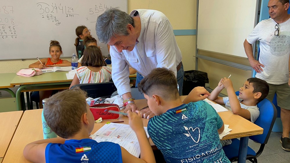 Casi 300 menores disfrutan de las Escuelas de Verano de Adra
