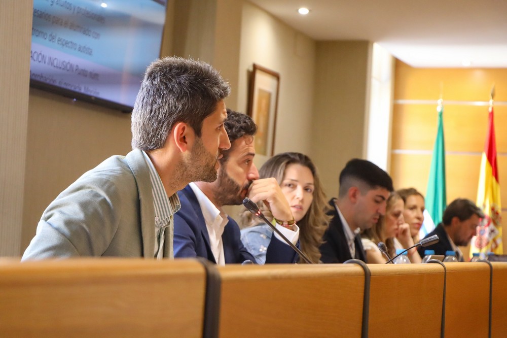 El Ejido incrementa en un 60% el número de Aulas Específicas en Centros Educativos en los últimos cuatro años