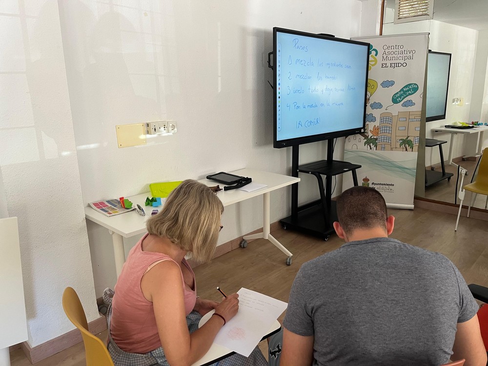 El Centro Asociativo Municipal continúa abierto en verano ofreciendo un espacio a las asociaciones para sus actividades