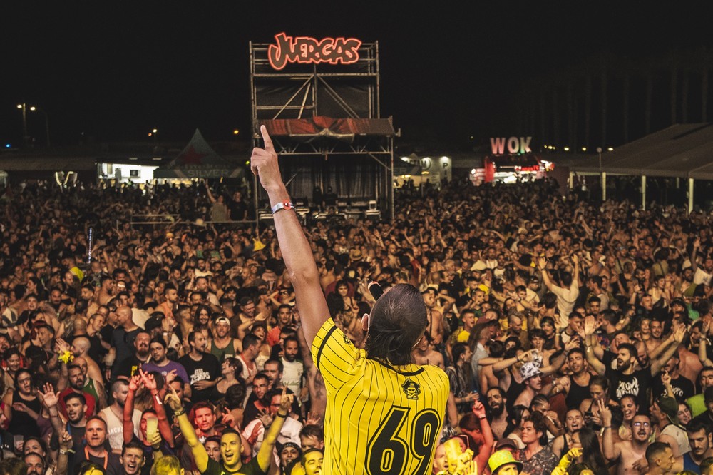 Grandes actuaciones y una asistencia masiva en la primera jornada del XII The Juergas Rock Festival