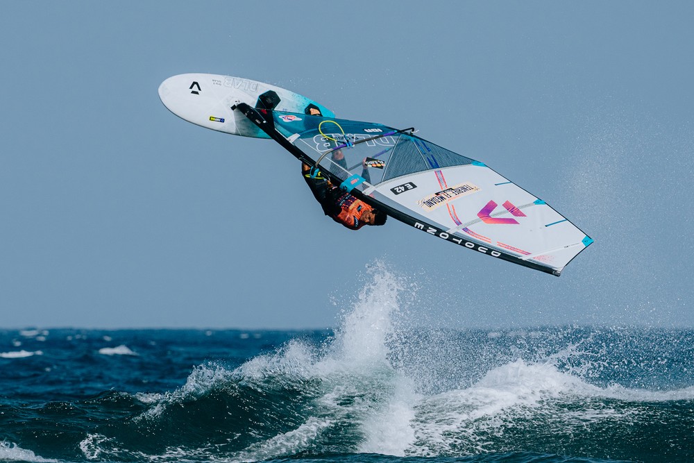 El ejidense Víctor Fernández, subcampeón en el Campeonato del Mundo de Windsurf