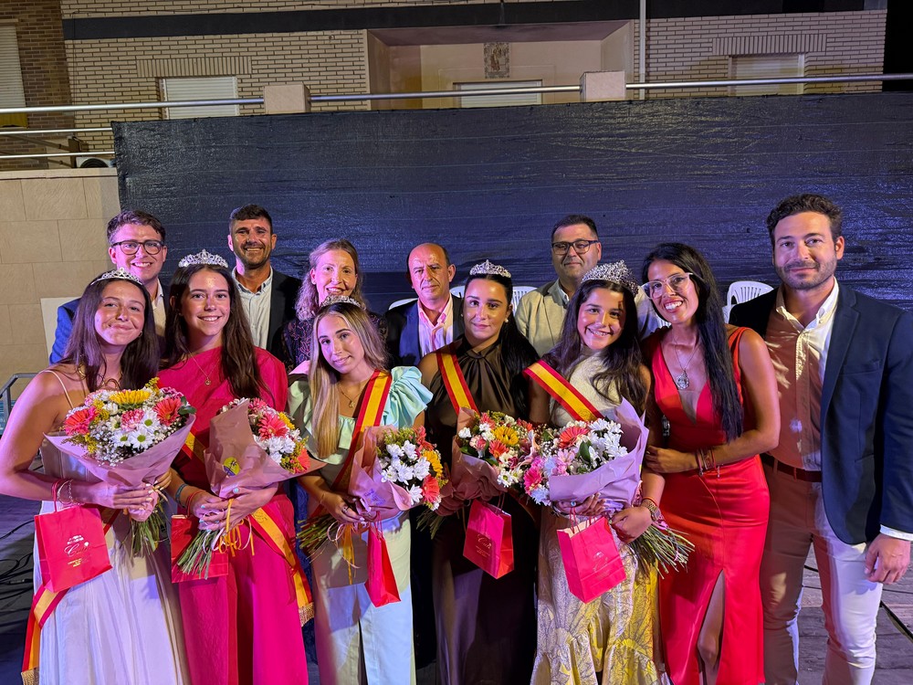 Balerma da la bienvenida a sus fiestas con el Pregón y la elección de reinas