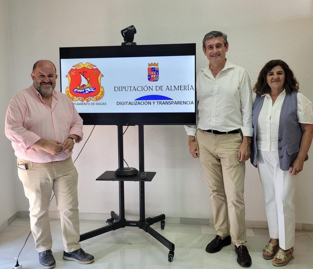 El Ayuntamiento de Dalías renueva su equipo digital
