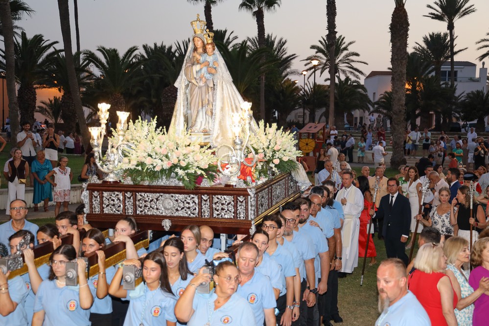Balerma despide sus fiestas rindiendo honores a la Virgen de las Mercedes en una emotiva jornada